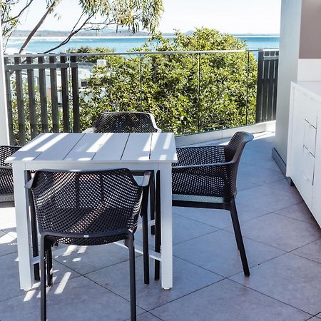 Netanya Noosa Beachfront Resort Екстер'єр фото