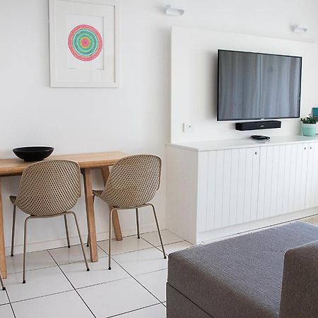 Netanya Noosa Beachfront Resort Екстер'єр фото