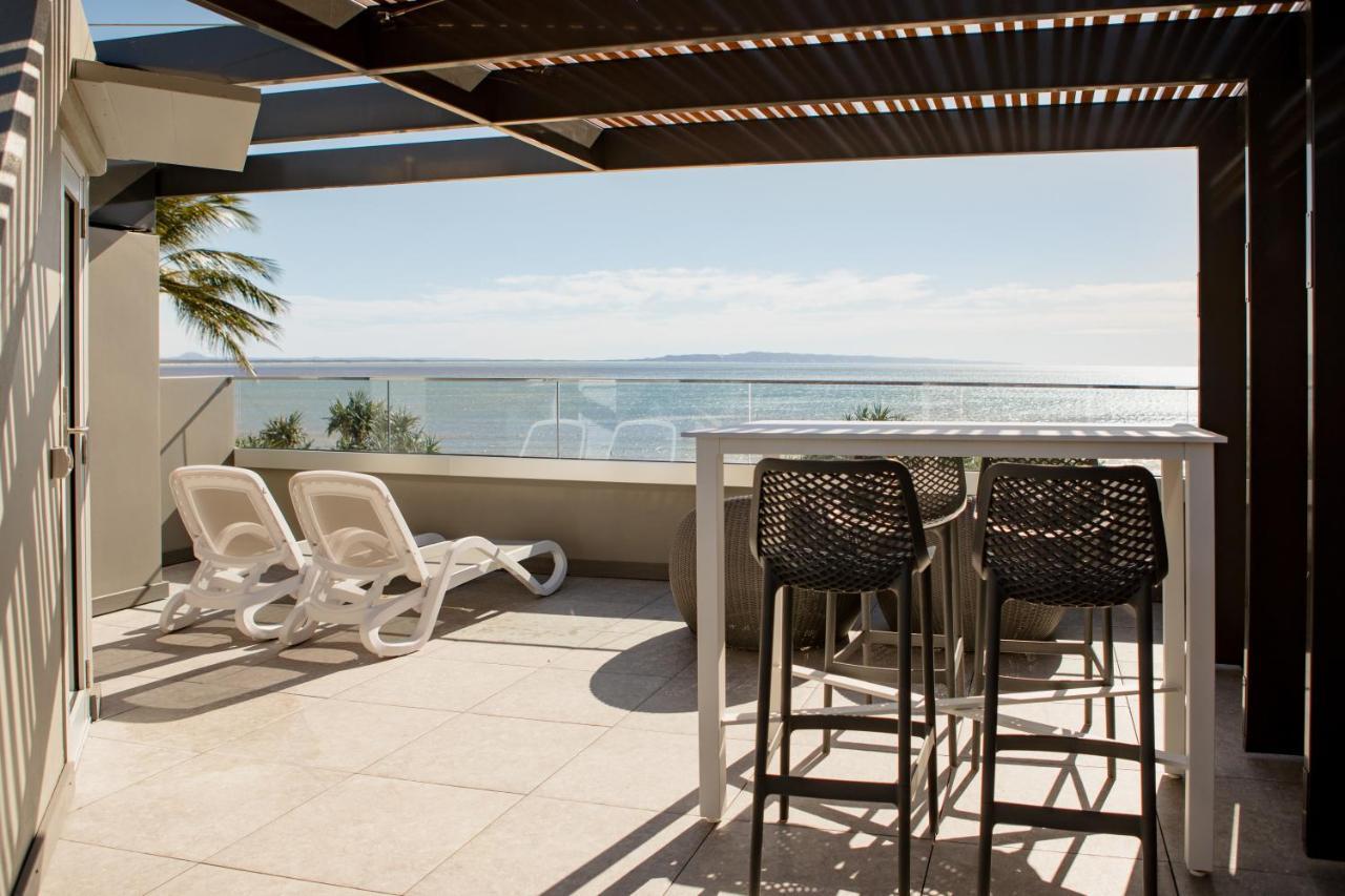 Netanya Noosa Beachfront Resort Екстер'єр фото