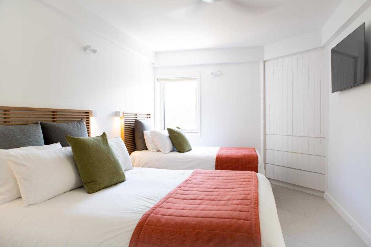 Netanya Noosa Beachfront Resort Екстер'єр фото