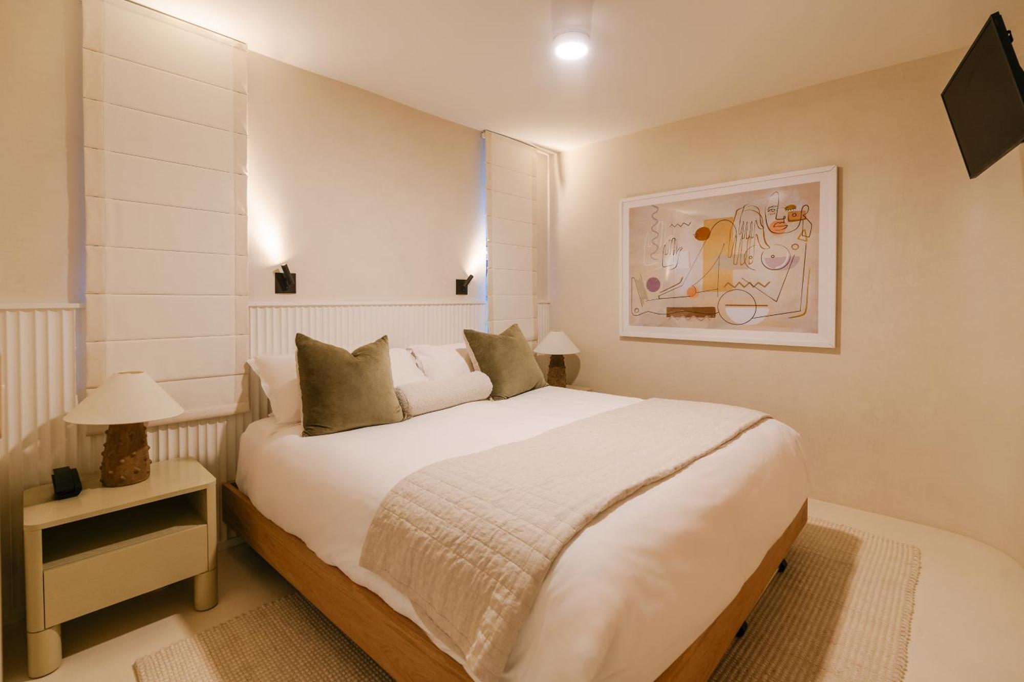 Netanya Noosa Beachfront Resort Екстер'єр фото