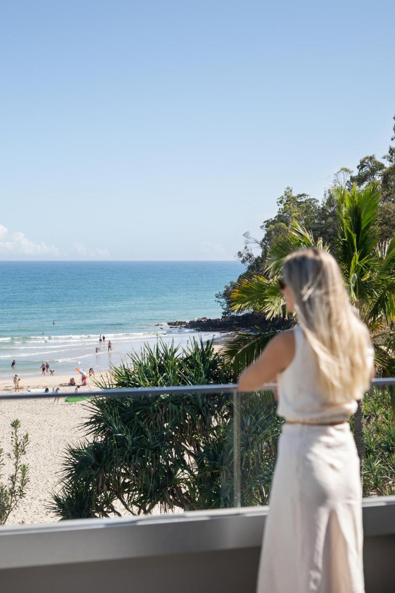 Netanya Noosa Beachfront Resort Екстер'єр фото